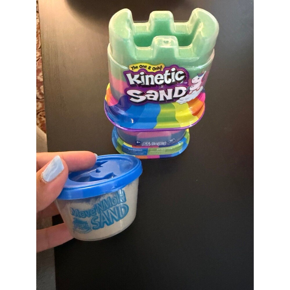 Kinetic sand